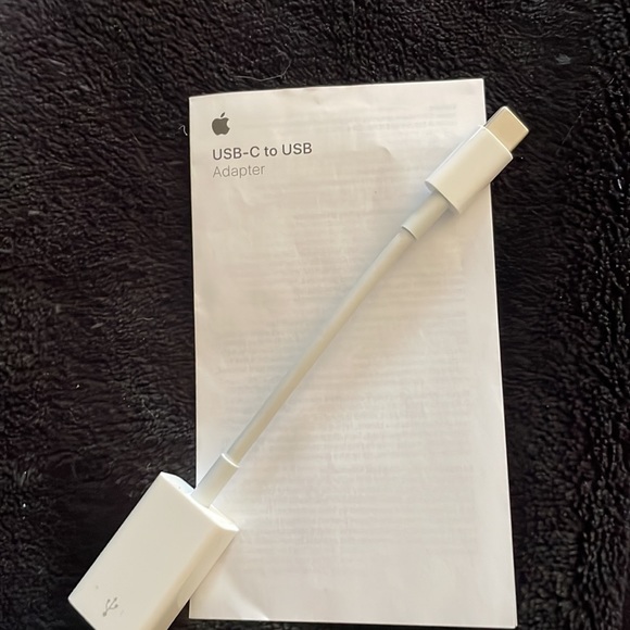 Apple USB-C to USB ADAPTER. - Picture 6 of 8